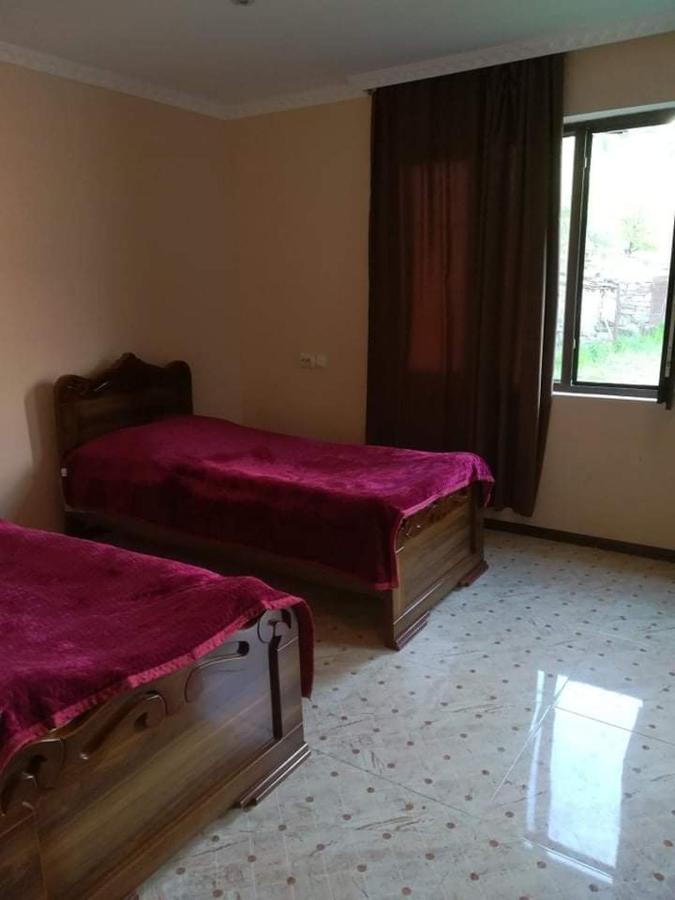 Valodia Guest House In Mestia Ngoại thất bức ảnh