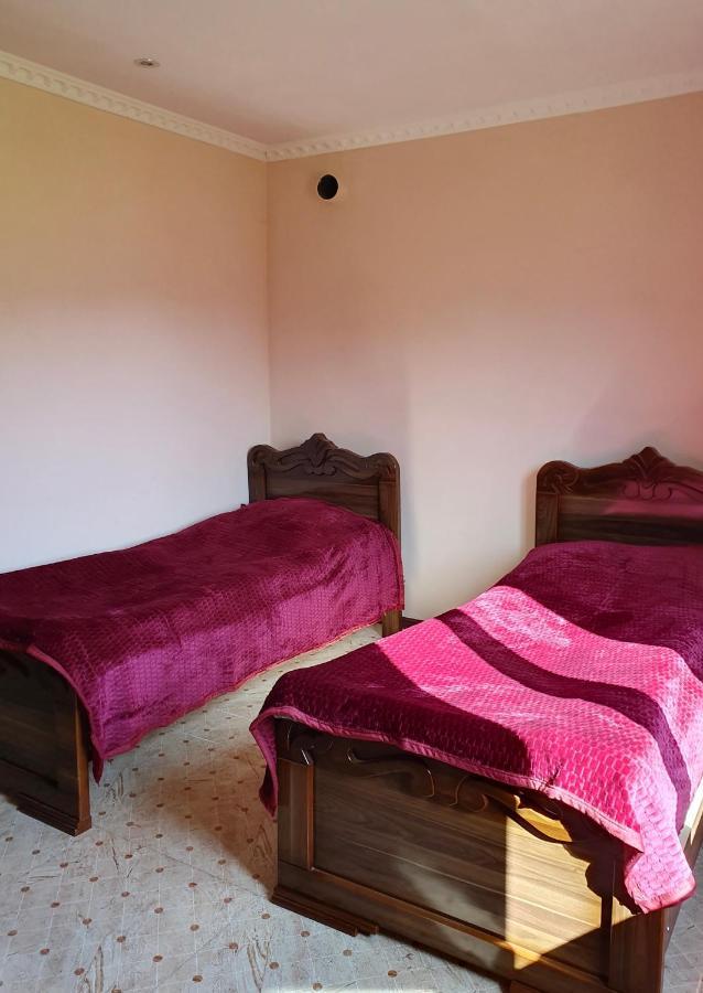 Valodia Guest House In Mestia Ngoại thất bức ảnh